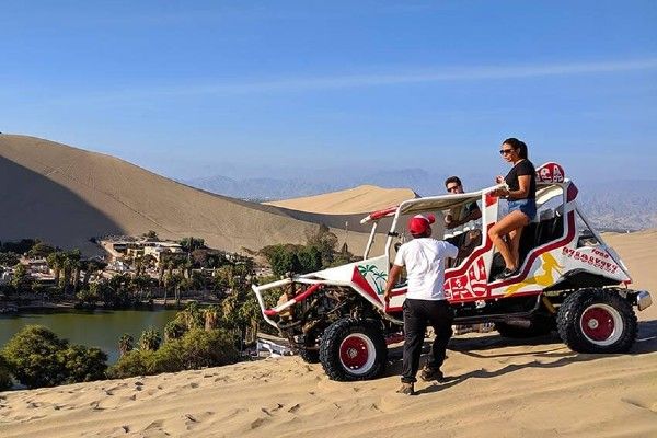 Buggy por las dunas huacachina
