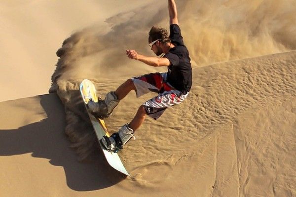 Sandboarding desierto de Ica
