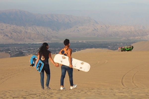 Tour en la Huacachina y tubulares en Ica